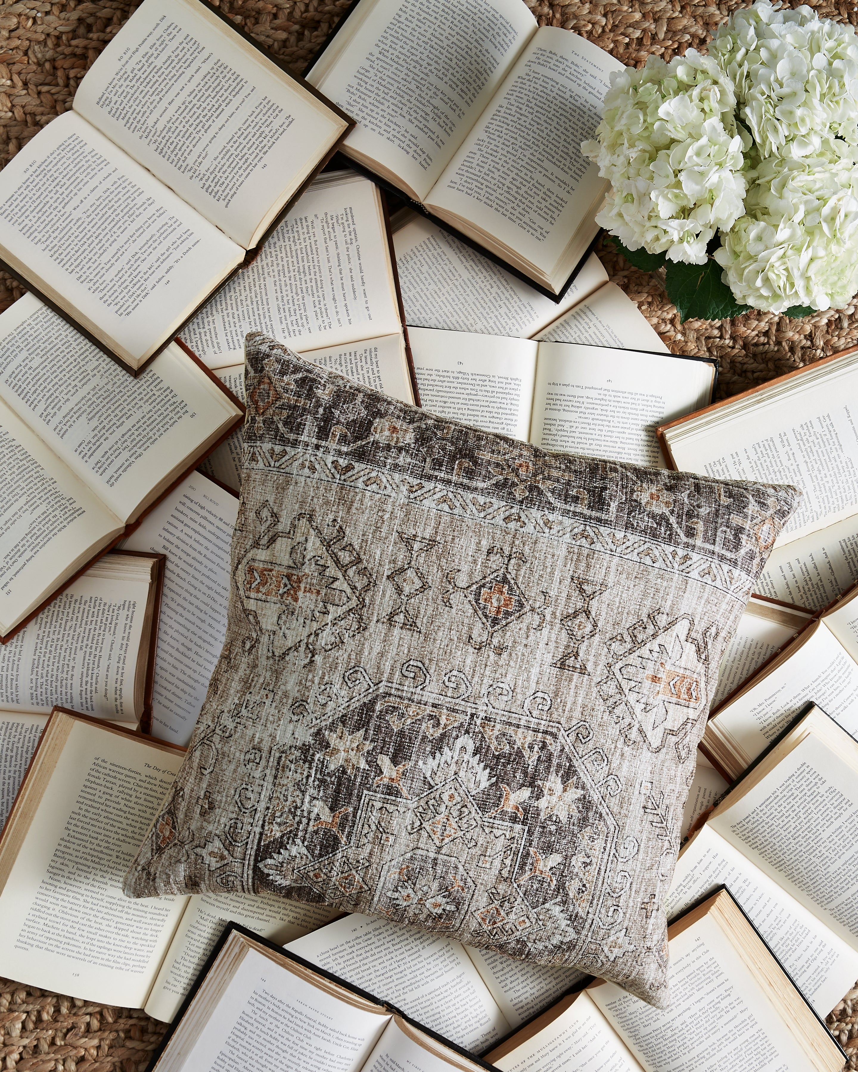 Bay Furniture Gallery - Ashley Furniture - Roseridge Pillows - Pillow (4/CS) / Brown/Black/Cream - A1000972