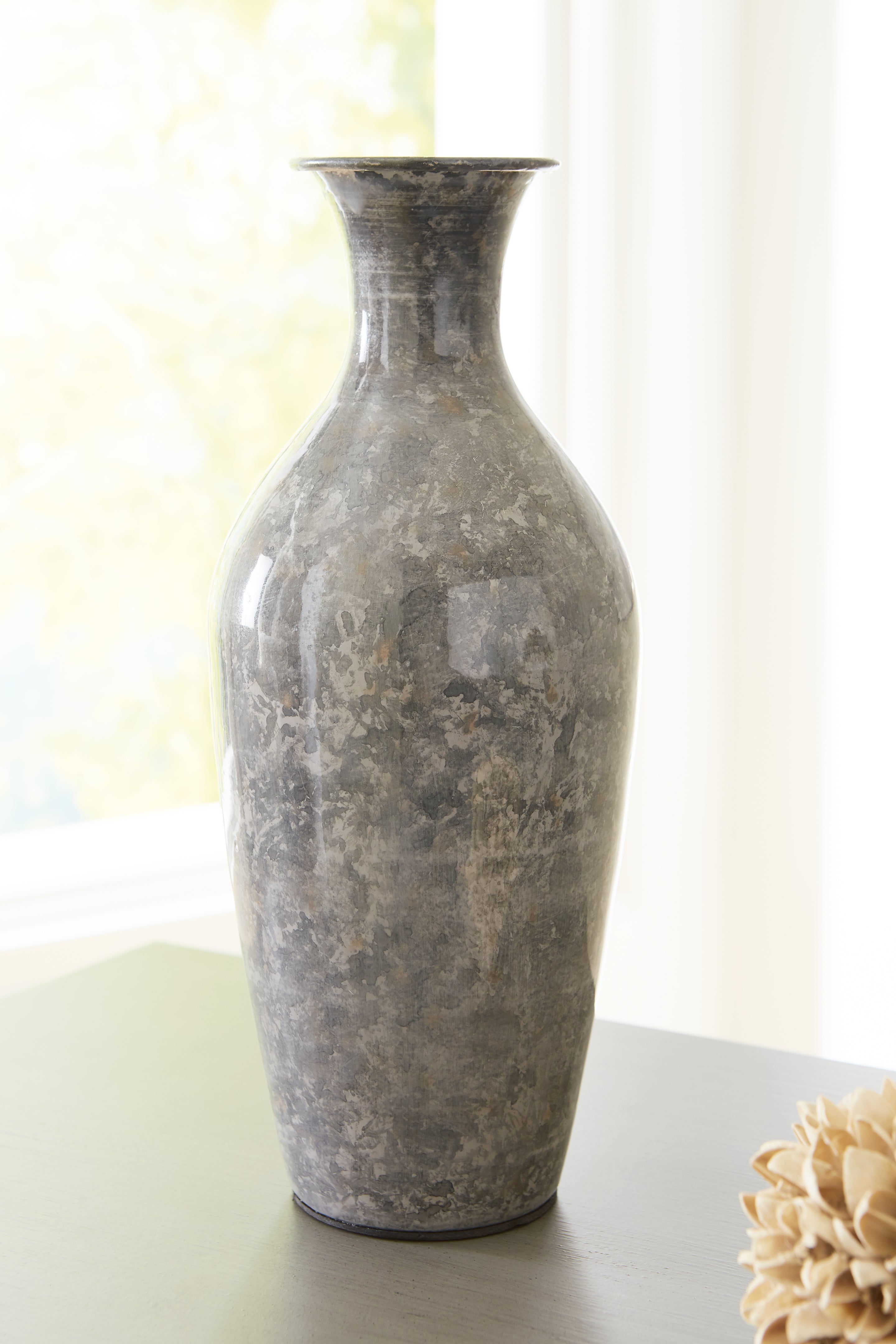Bay Furniture Gallery - Ashley Furniture - Brockwich Vase - Vase / Antique Gray - A2000587