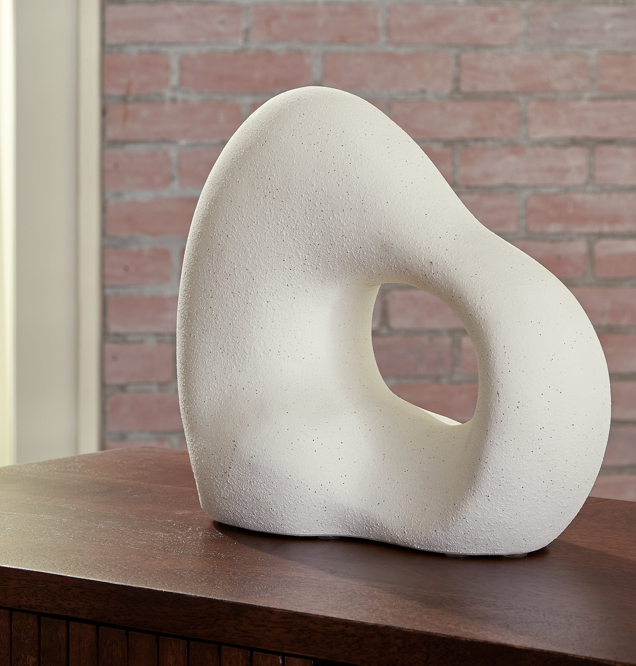 Bay Furniture Gallery - Ashley Furniture - Arthrow Sculpture - Sculpture / Off White - A2000649