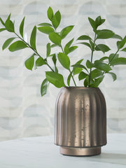 Bay Furniture Gallery - Ashley Furniture - Briarcott Vase - Vase / Brown - A2000703