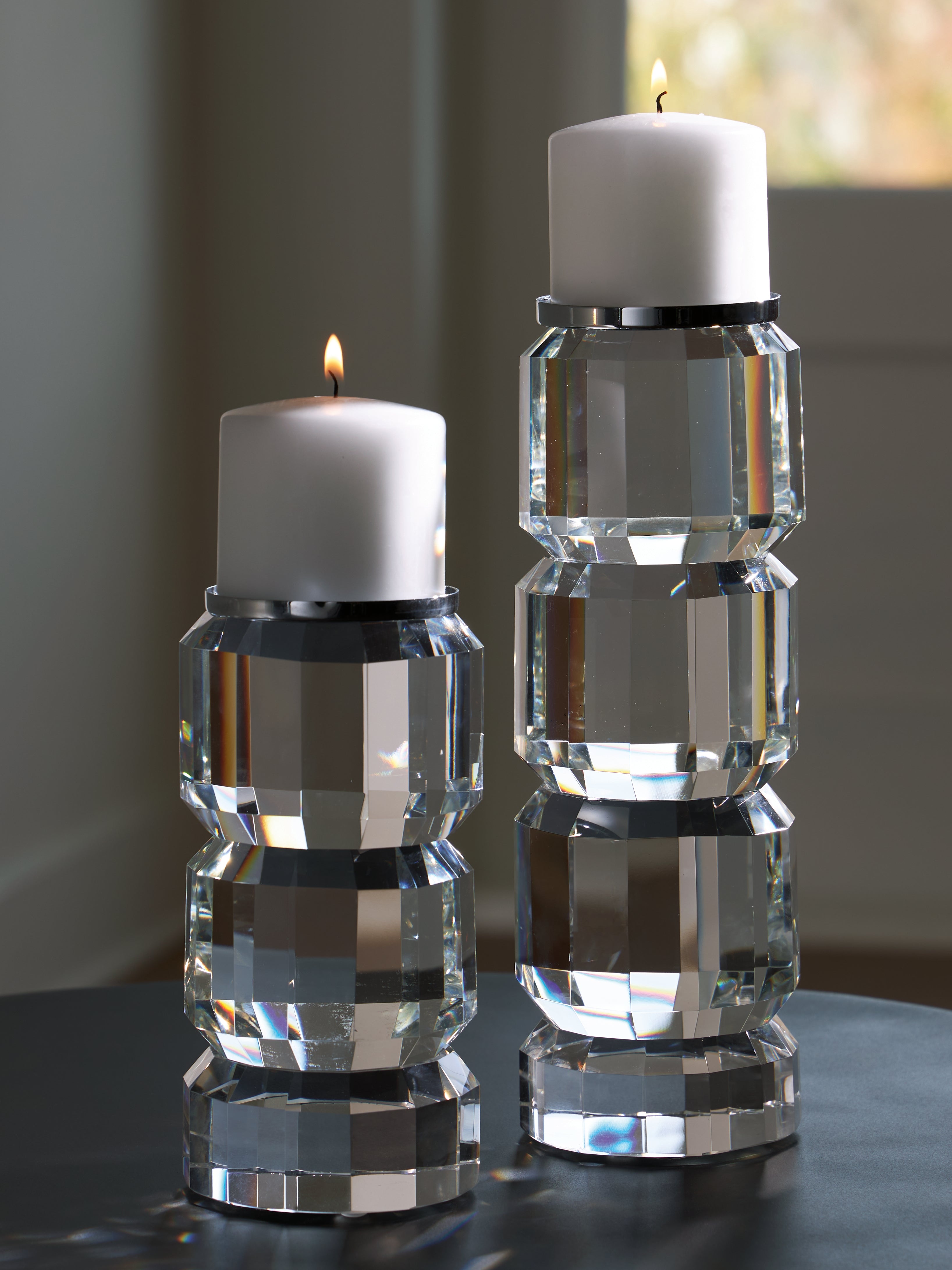 Bay Furniture Gallery - Ashley Furniture - Brentley Candle Holder - Candle Holder Set (Set of 2) / Clear/Silver Finish - A2000770