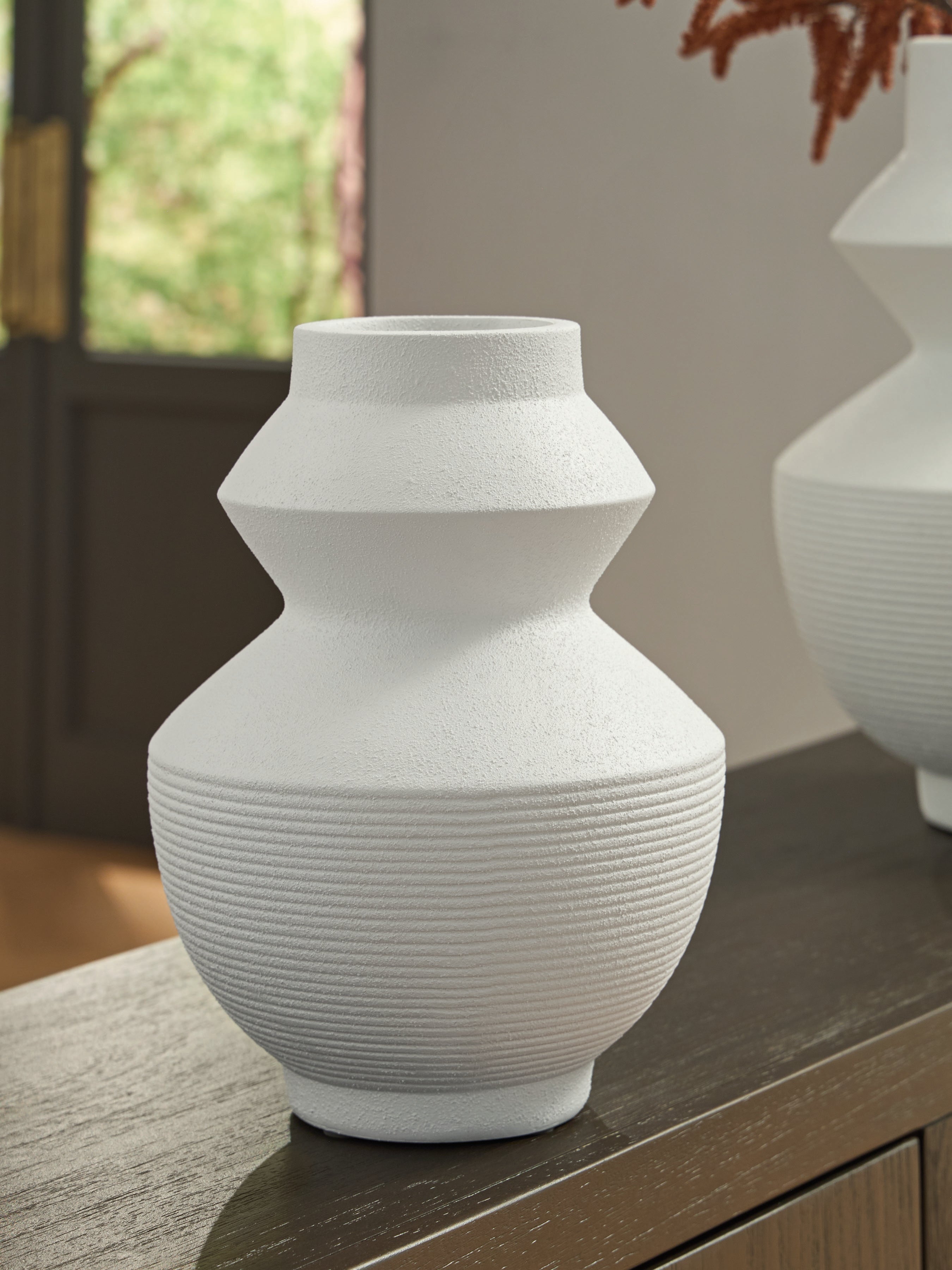 Bay Furniture Gallery - Ashley Furniture - Naveen Vase - Vase / White - A2000870