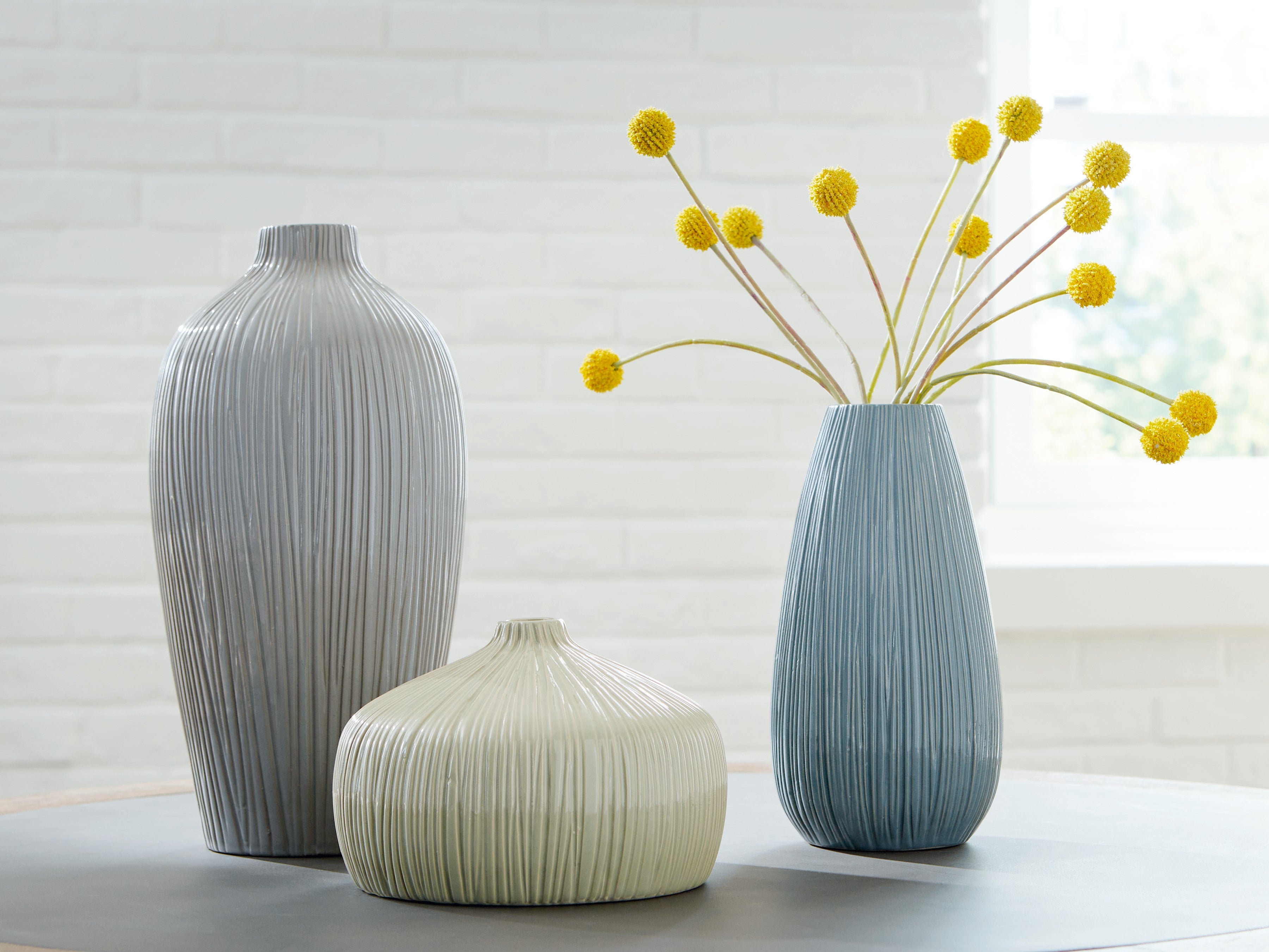 Bay Furniture Gallery - Ashley Furniture - Eiderman Vase - Vase Set (3/CN) - A2000913