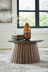Bay Furniture Gallery - Ashley Furniture - Ceilby Accent Coffee Table - Accent Cocktail Table / Black/Brown - A4000601