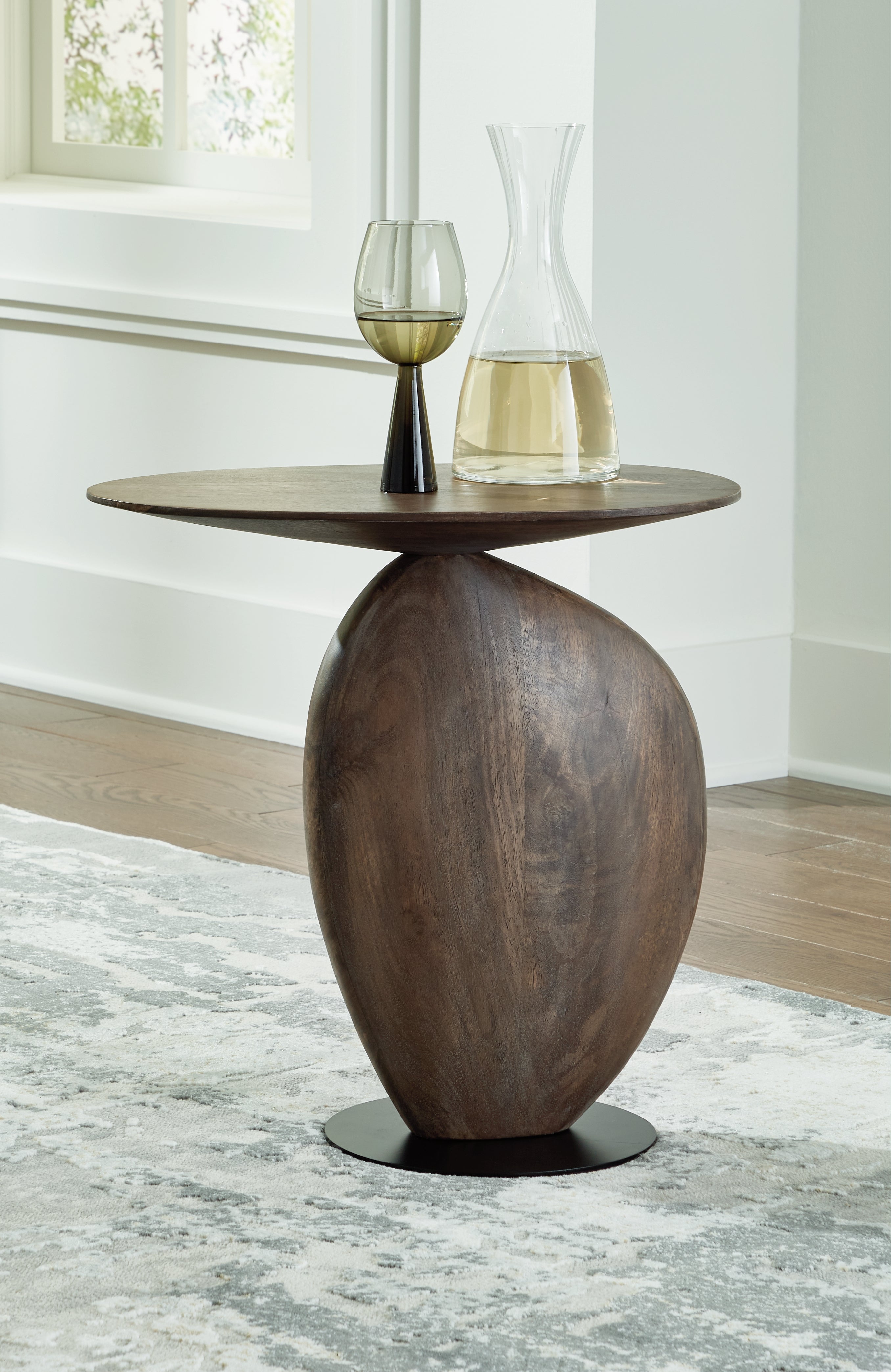 Bay Furniture Gallery - Ashley Furniture - Cormmet Accent Table - Accent Table / Brown/Black - A4000612