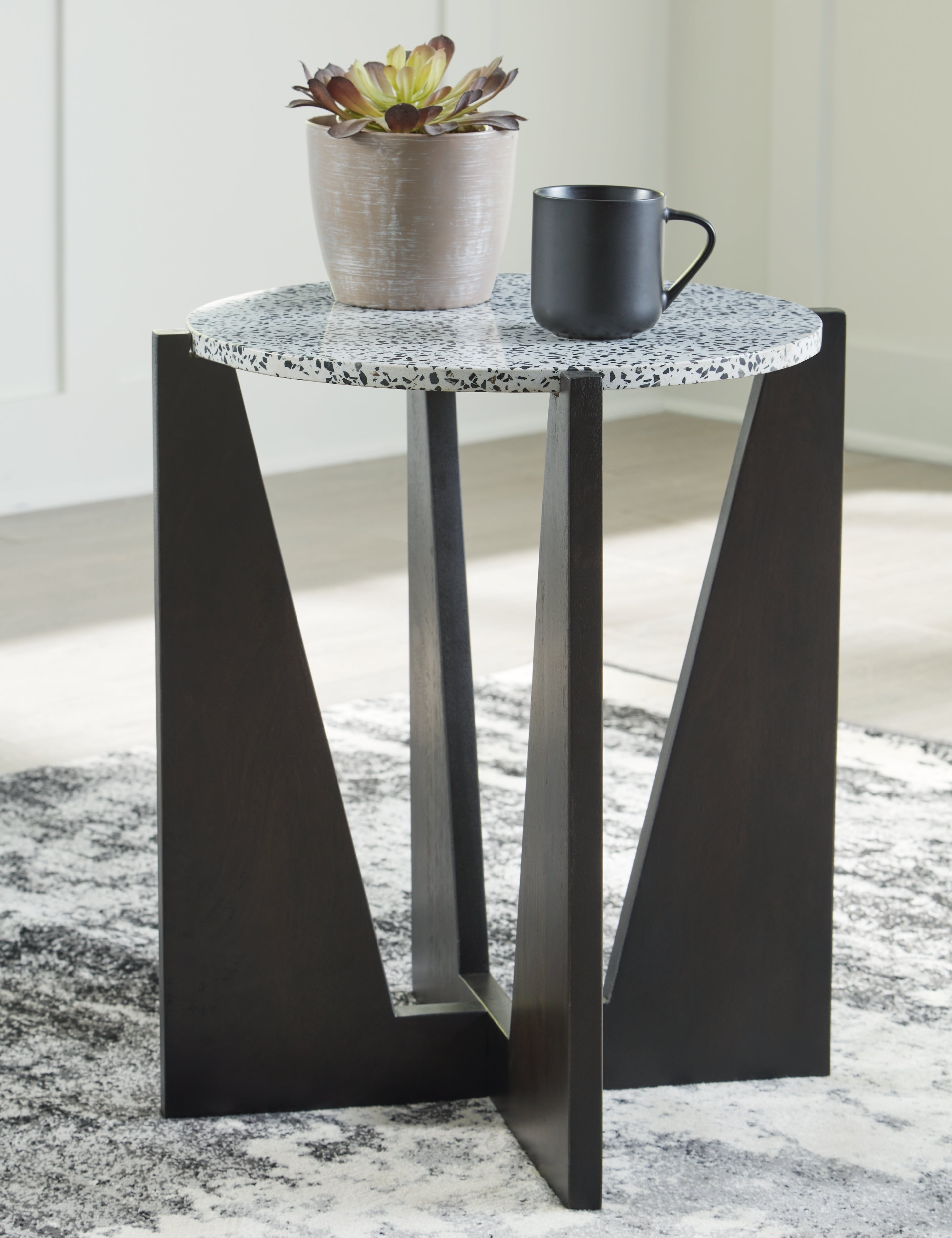 Bay Furniture Gallery - Ashley Furniture - Tellrich Accent Table - Accent Table / Black/White - A4000616