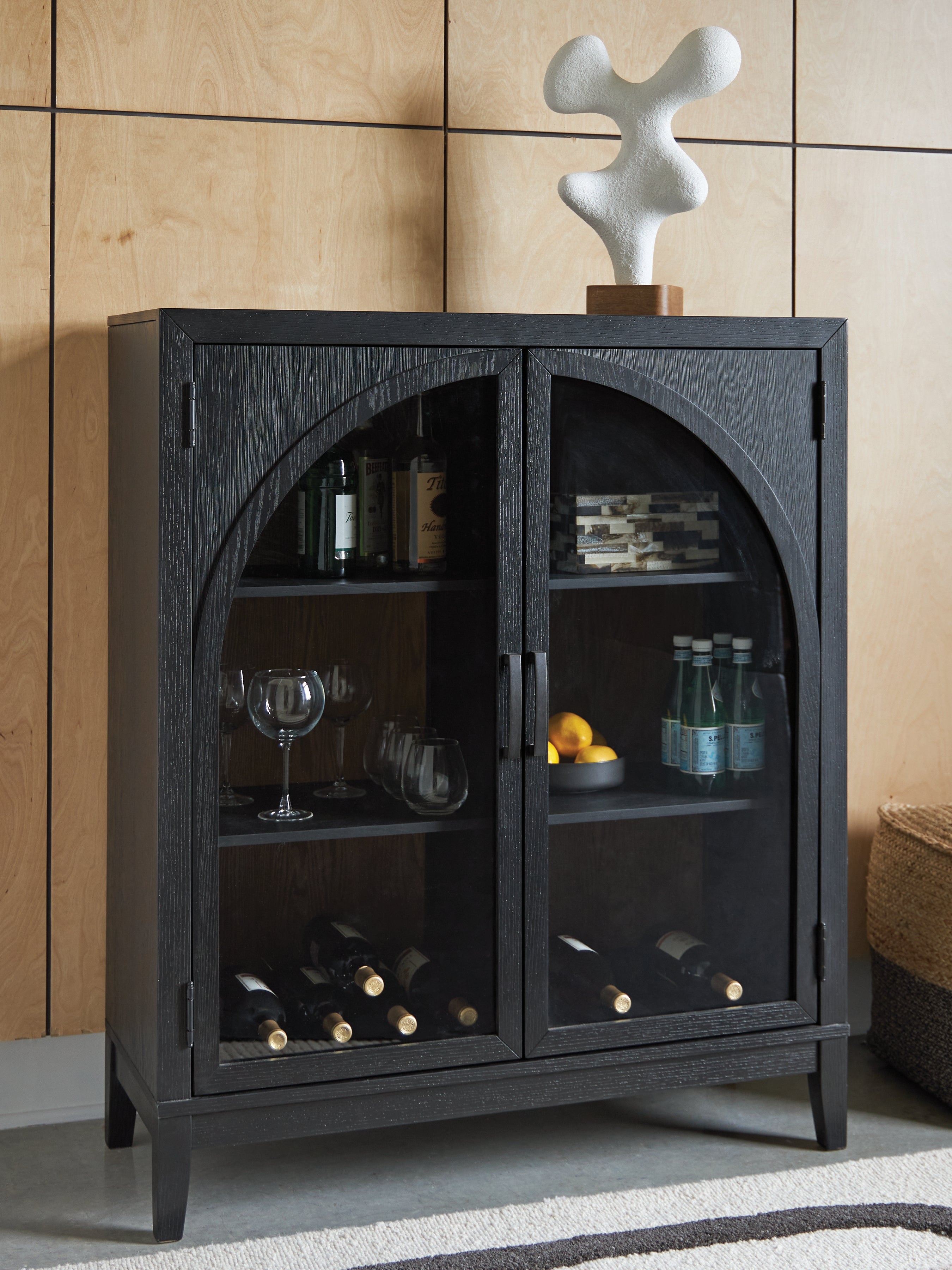 Bay Furniture Gallery - Ashley Furniture - Armenleigh Accent Cabinet - Bar Cabinet / Black/Brown - A4000702