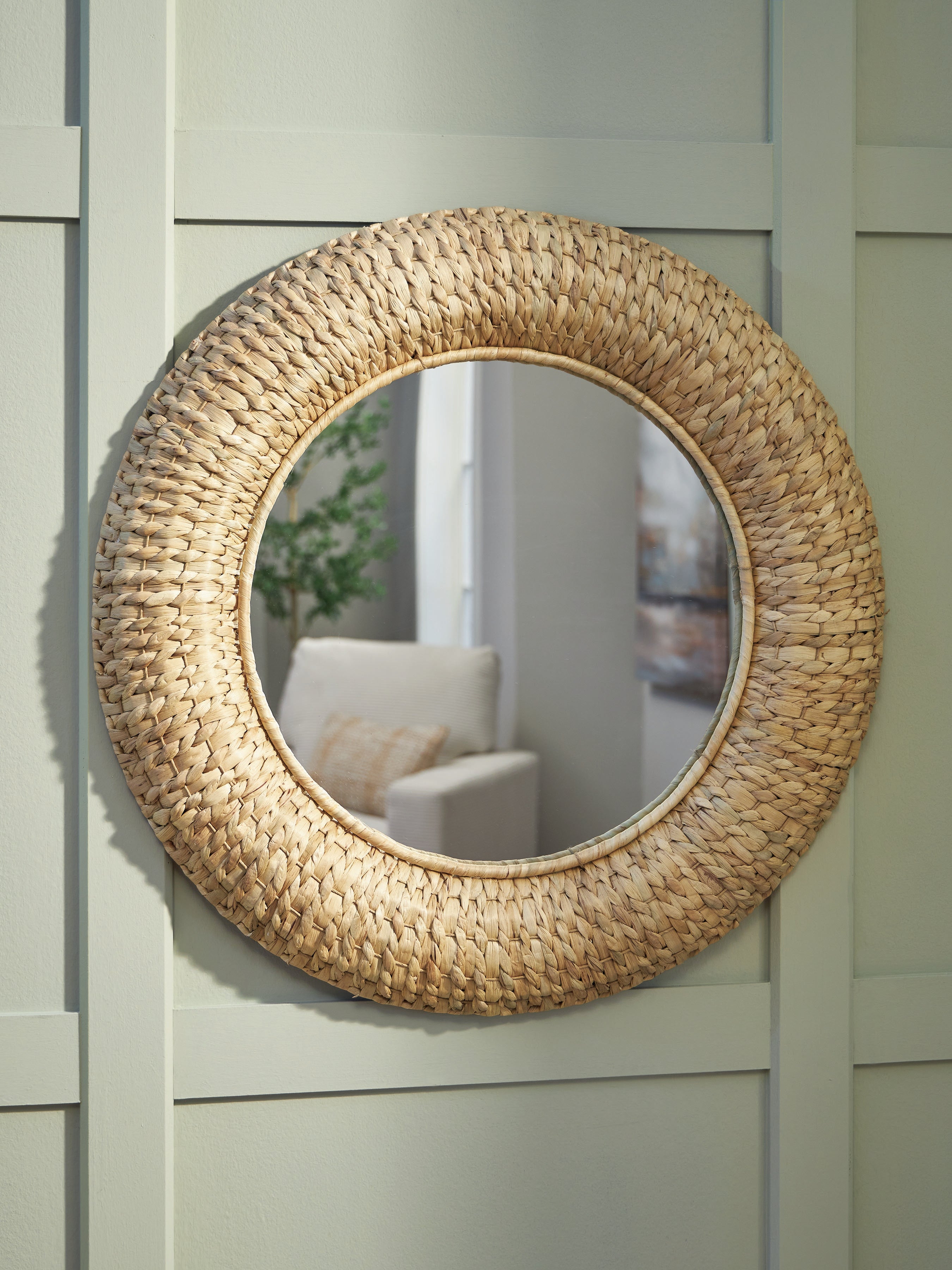 Bay Furniture Gallery - Ashley Furniture - Briggsburg Mirror - Accent Mirror / Natural - A8010437
