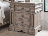 Bay Furniture Gallery - Ashley Furniture - Blairhurst Bedroom - Queen Panel Bed / Light Grayish Brown - B916B2