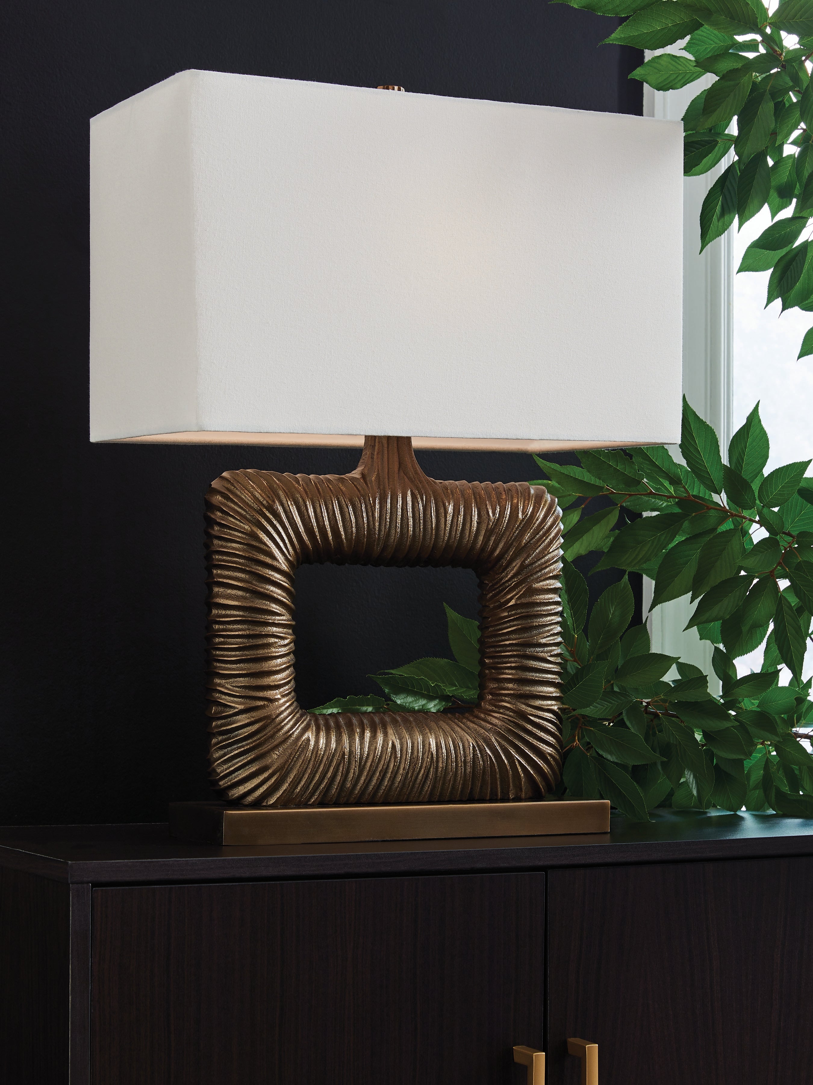 Bay Furniture Gallery - Ashley Furniture - Garronby Lighting - Metal Table Lamp (1/CN) / Antique Brass Finish - L207604