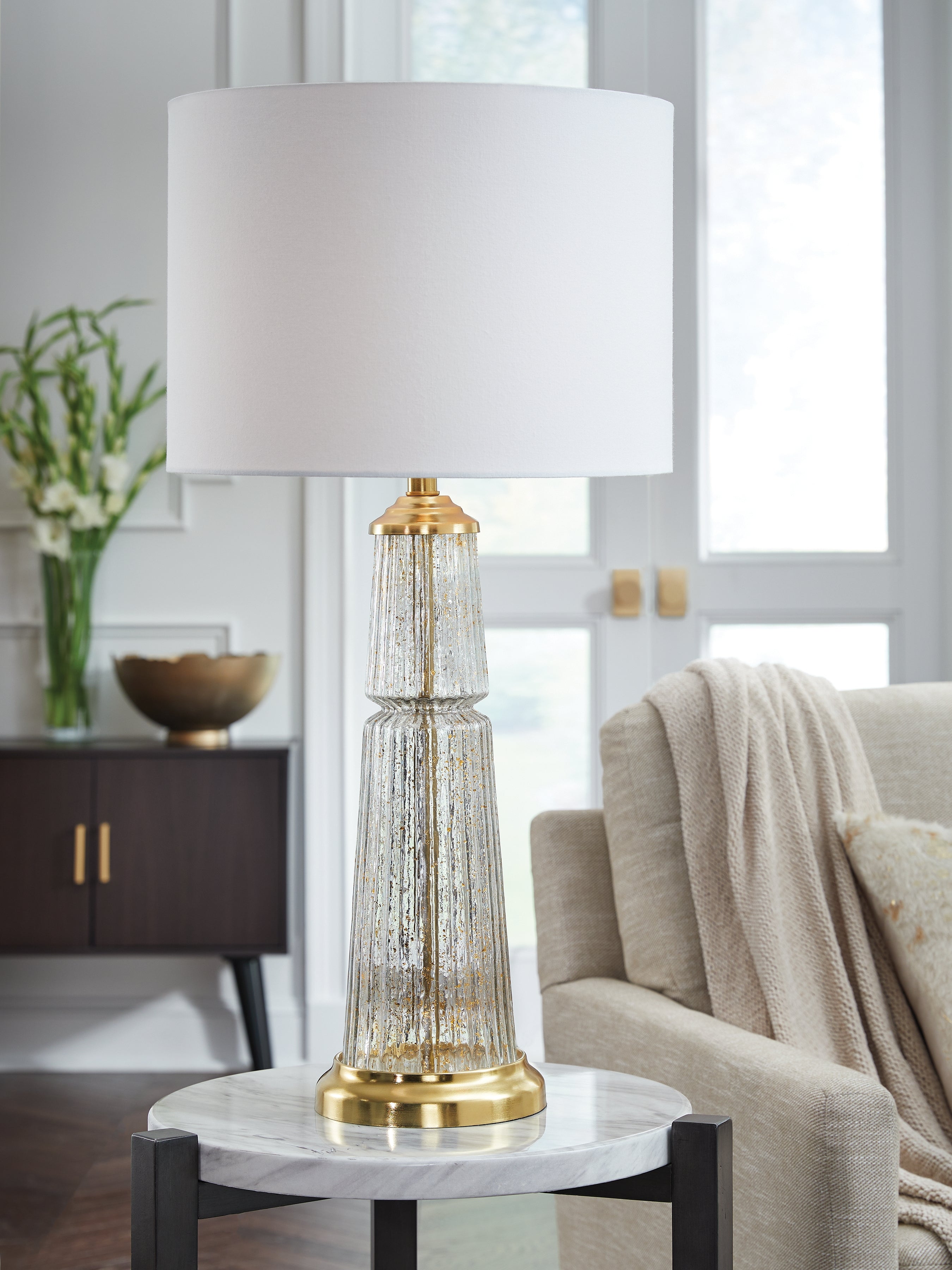 Bay Furniture Gallery - Ashley Furniture - Bakersboro Lighting - Glass Table Lamp (1/CN) / Clear/Gold Finish - L430884