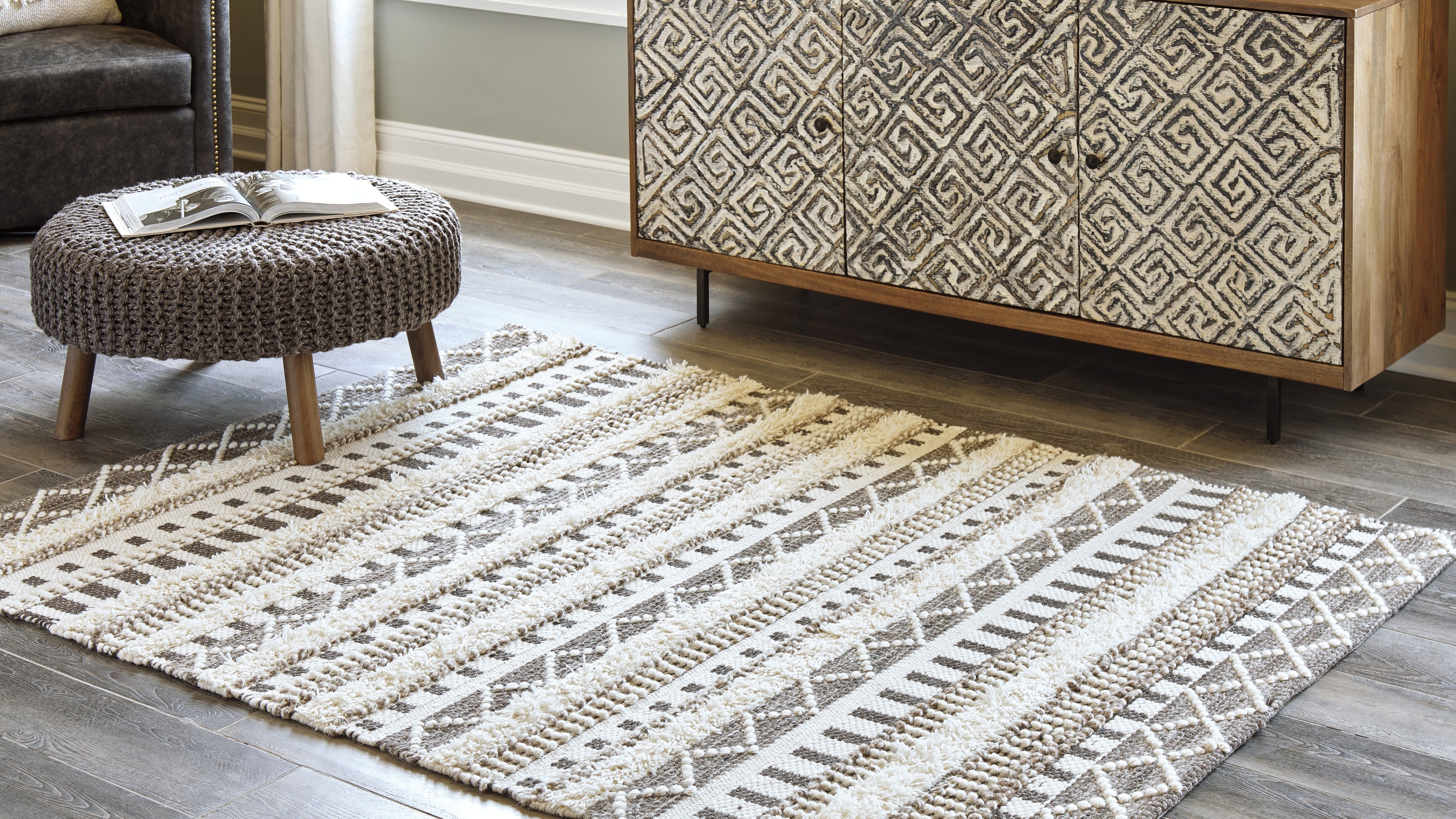 Bay Furniture Gallery - Ashley Furniture - Karalee Rug - 5' x 7' Rug / Ivory/Brown - R404442