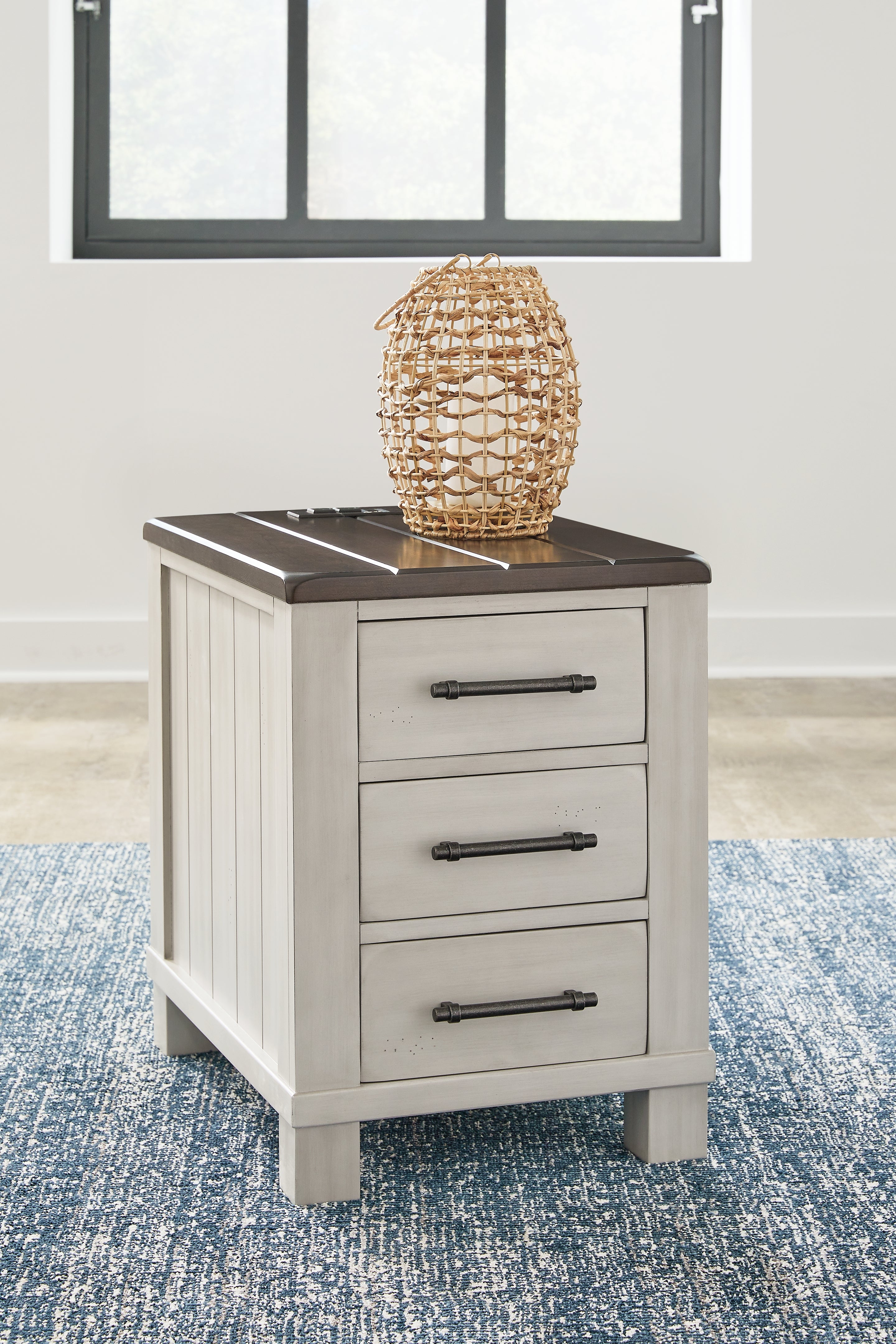 Bay Furniture Gallery - Ashley Furniture - Darborn Chairside End Table - Chair Side End Table / Gray/Brown - T796-7