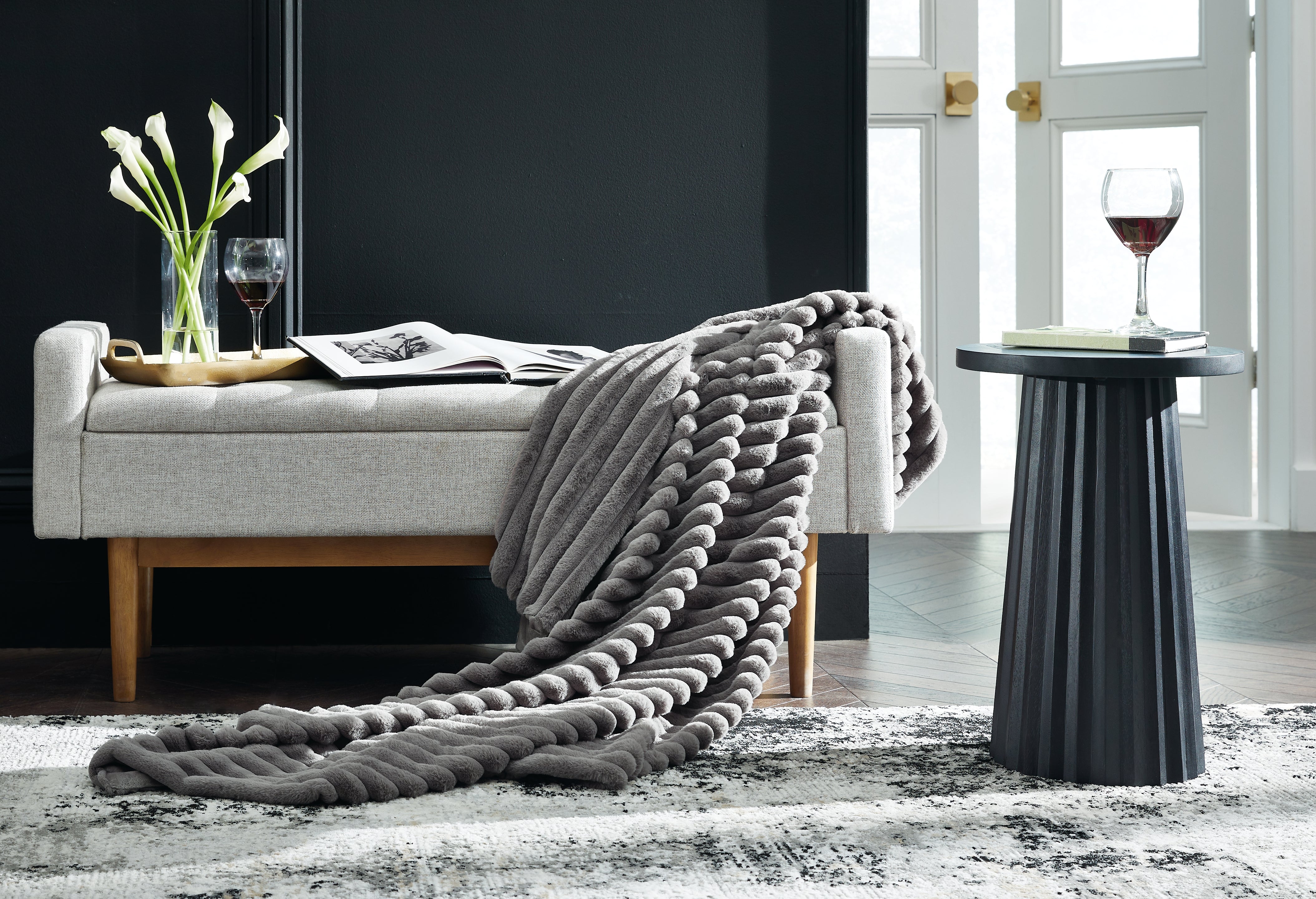 Bay Furniture Gallery - Ashley Furniture - Alsonwell Throw - Throw / Brown - A1001082T