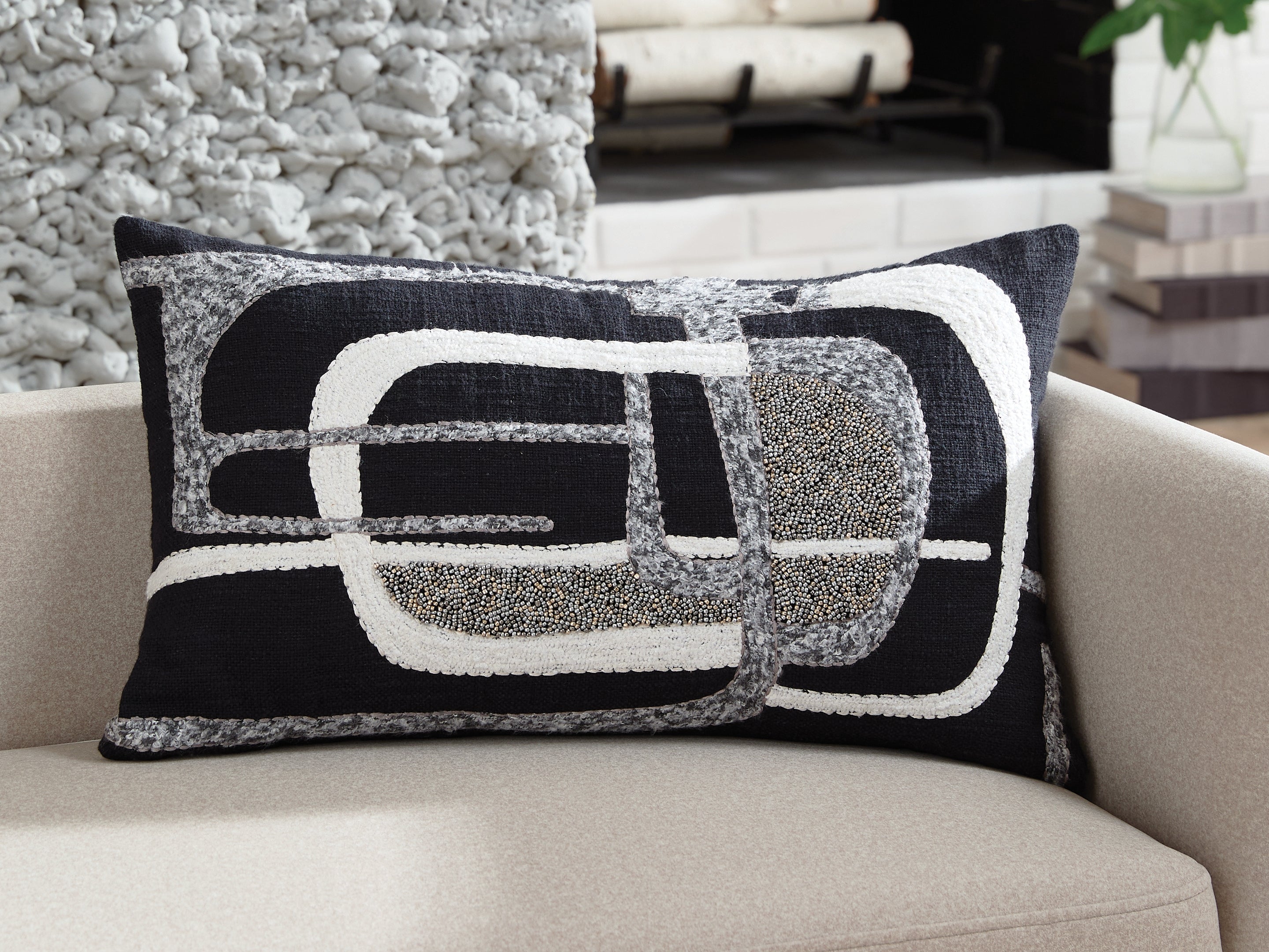 Bay Furniture Gallery - Ashley Furniture - Gavrileigh Pillows - Pillow (4/CS) / Black/Gray/Ivory - A1001113