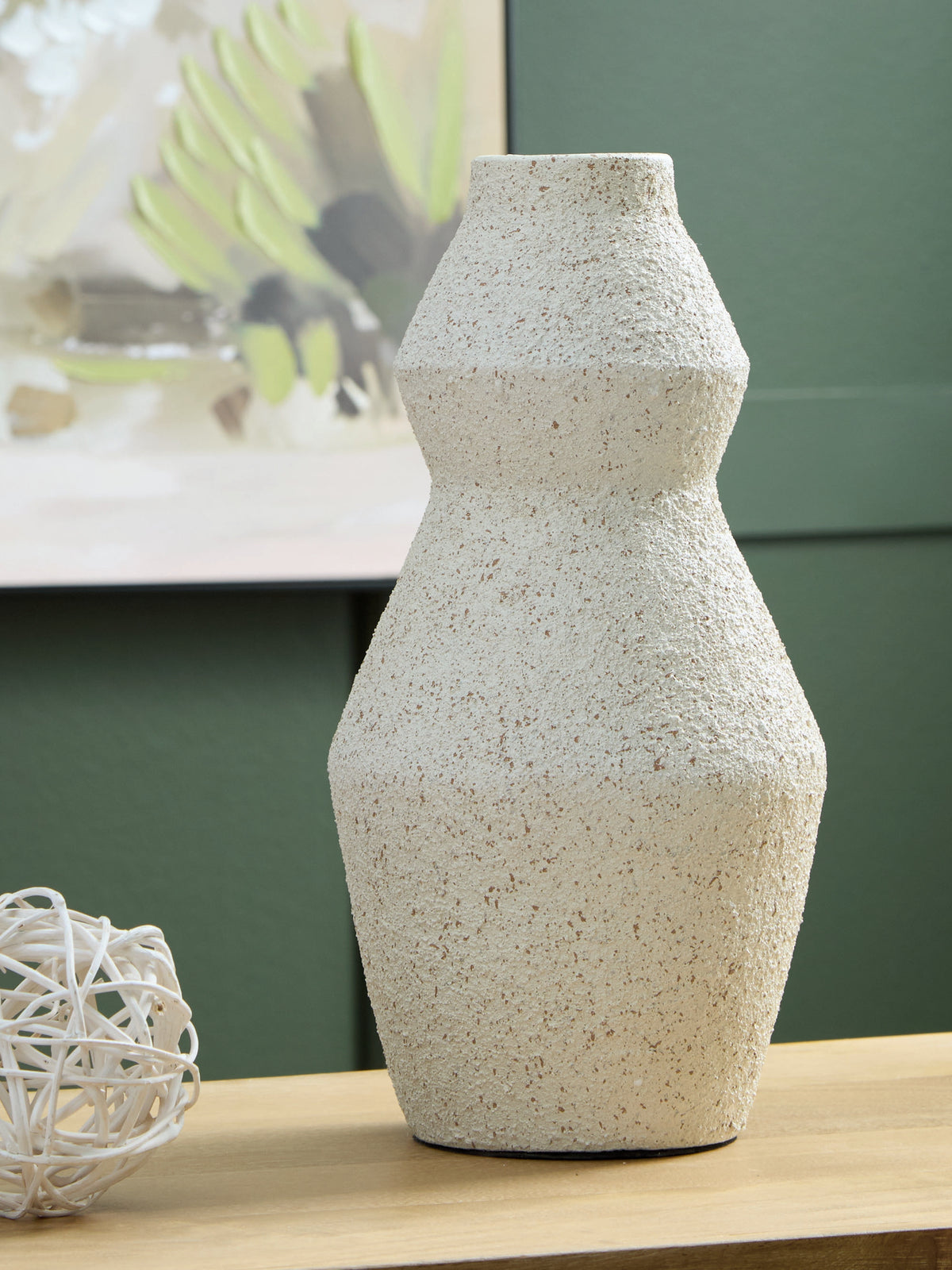 Bay Furniture Gallery - Ashley Furniture - Dawthorne Vase - Vase / Cream - A2000850