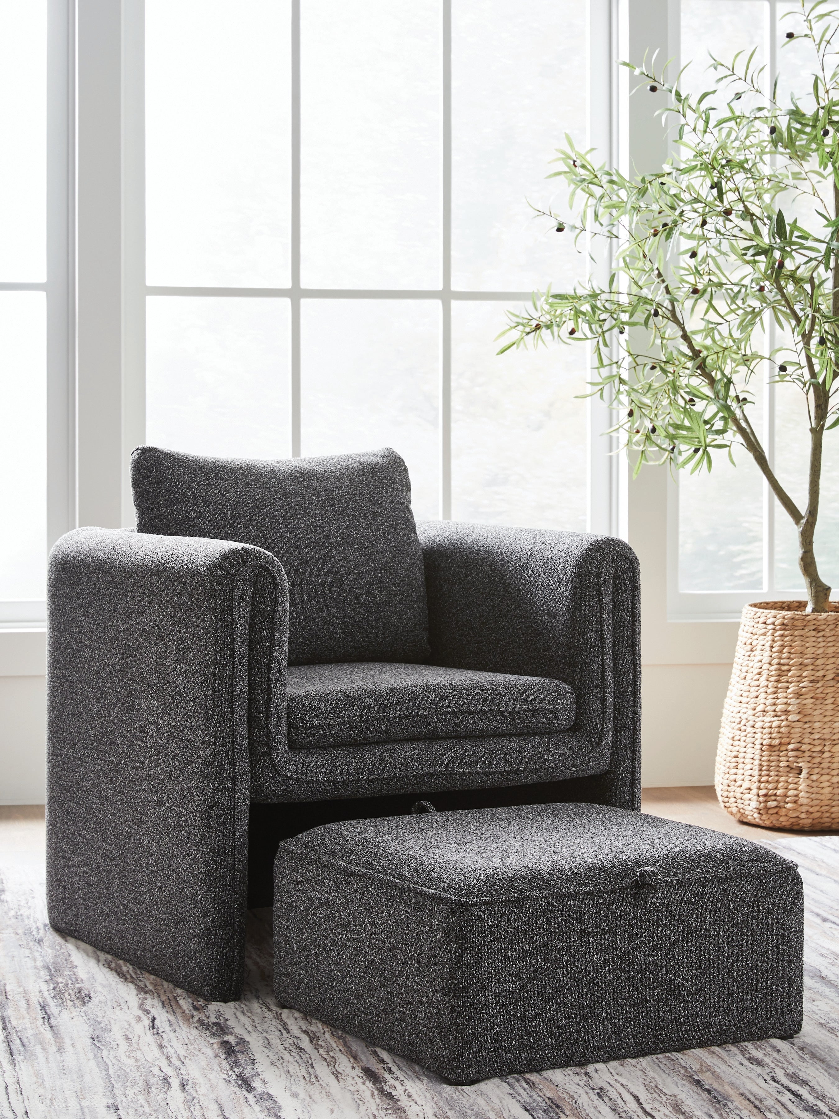 Bay Furniture Gallery - Ashley Furniture - Vreni Accent Chair - Accent Chair / Charcoal/Black - A3000754