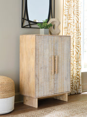 Bay Furniture Gallery - Ashley Furniture - Dallinbury Accent Cabinet - Accent Cabinet / Natural/White Wash - A4000696