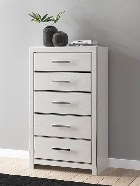 Bay Furniture Gallery - Ashley Furniture - Zuraleus Bedroom - Five Drawer Chest / White - PCB3381-46