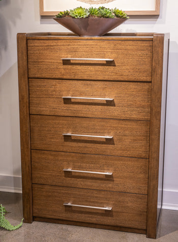 Bay Furniture Gallery - Ashley Furniture - Baskinger Bedroom - Five Drawer Chest - PCB863-46