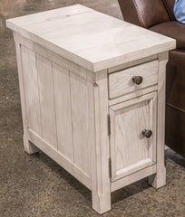 Bay Furniture Gallery - Ashley Furniture - Robbinsdale Chairside End Table - Chair Side End Table - T729-7