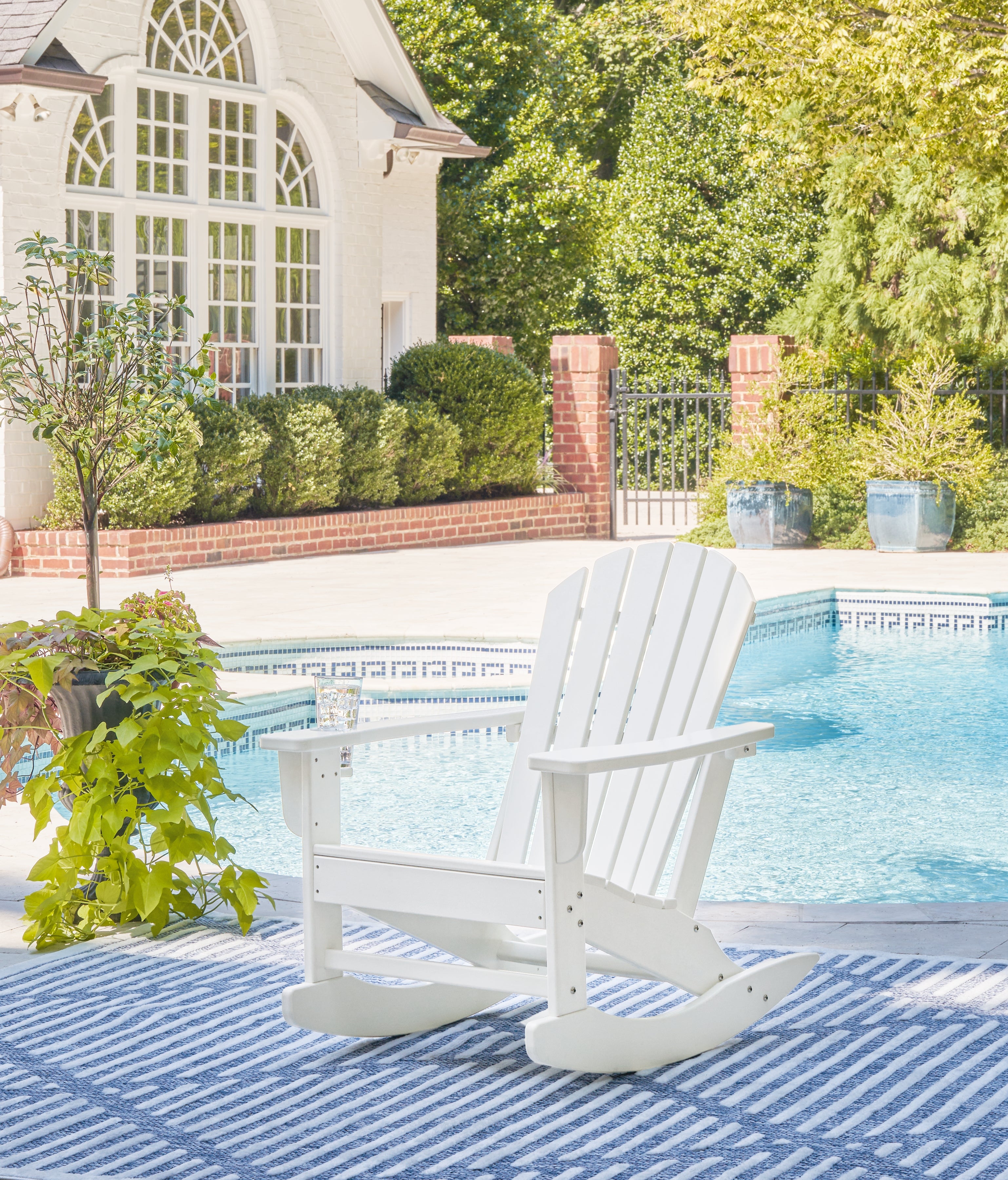 Bay Furniture Gallery - Ashley Furniture - Sundown Treasure Outdoor - Rocking Chair / White - P011-827