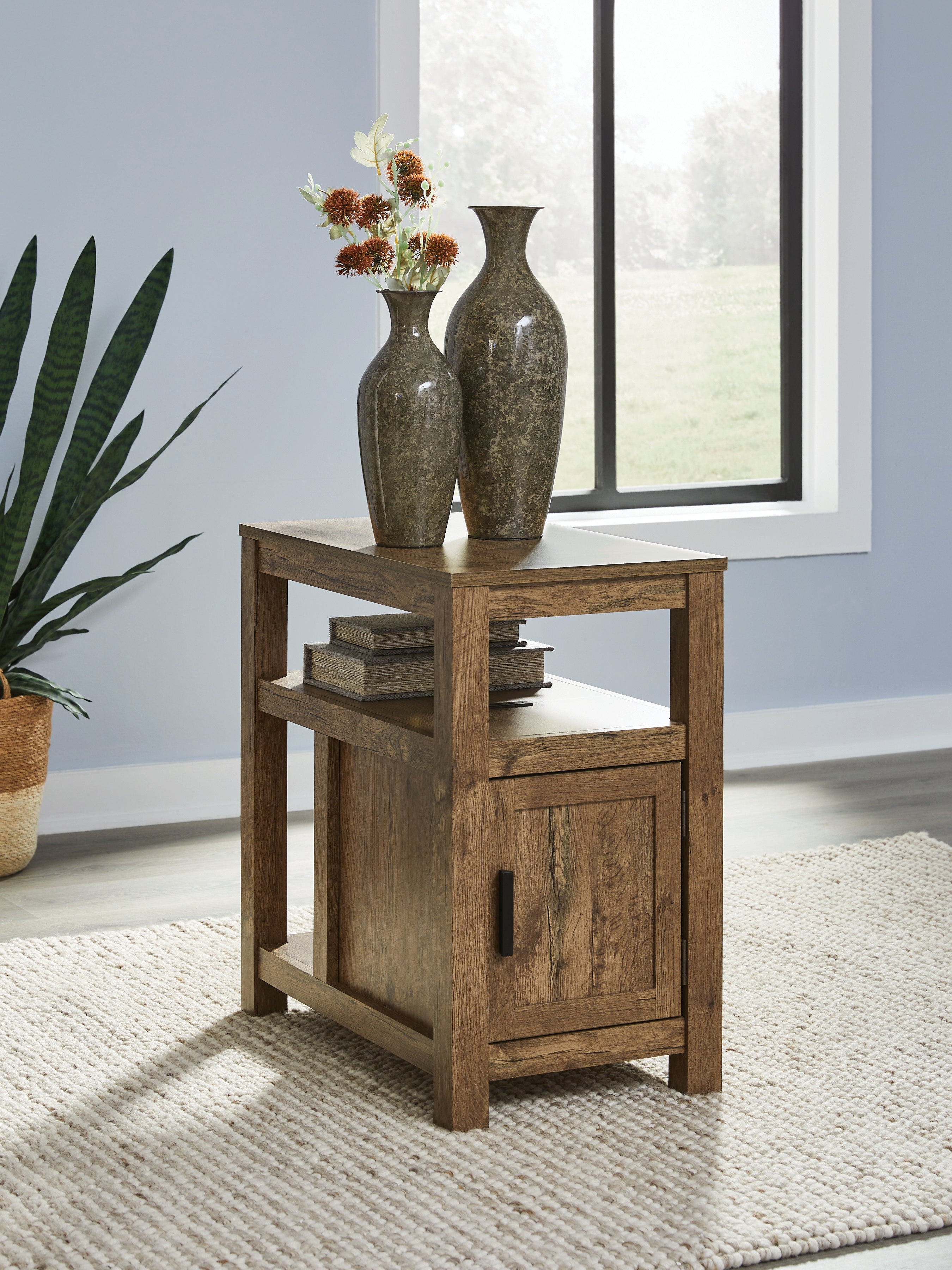 Bay Furniture Gallery - Ashley Furniture - Fendenmore Chairside End Table - Chair Side End Table / Brown - T190-117