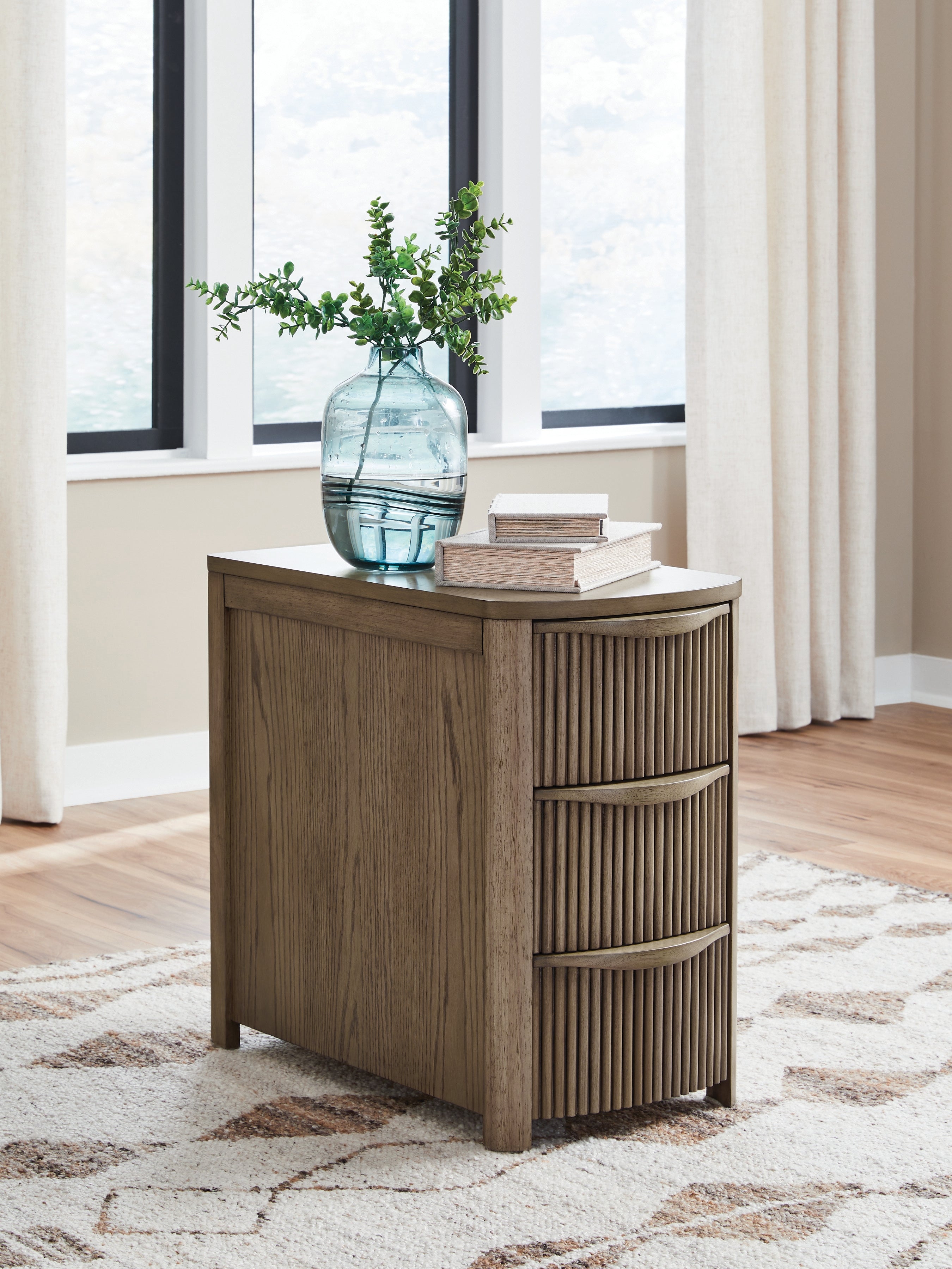Bay Furniture Gallery - Ashley Furniture - Camdill Chairside End Table - Chair Side End Table / Light Brown - T208-317